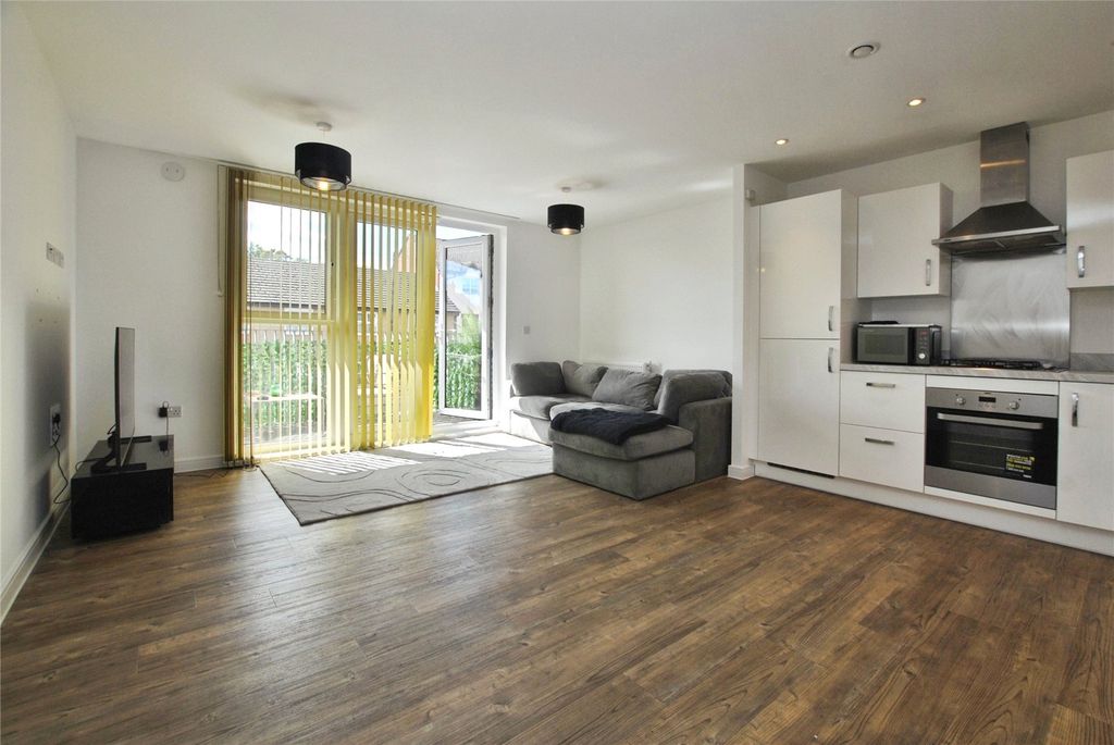 Property photo 2 of 8 Picture No. 06