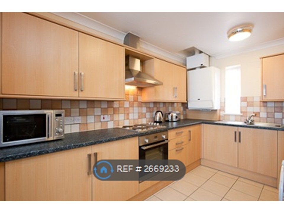 Property photo 3 of 9 Kitchen Ramsgate Rooms - Cleaned Weekly