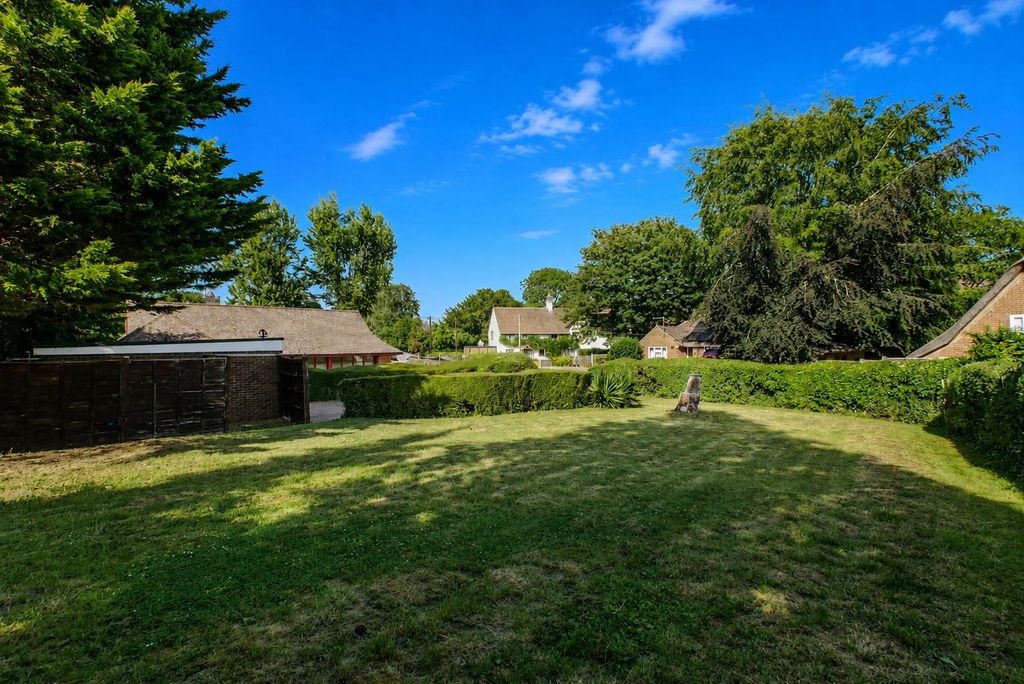 Property photo 3 of 7