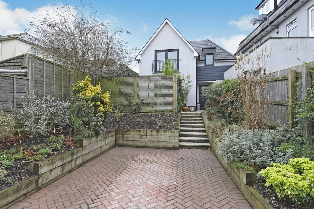 Property photo 1 of 17 Photography
