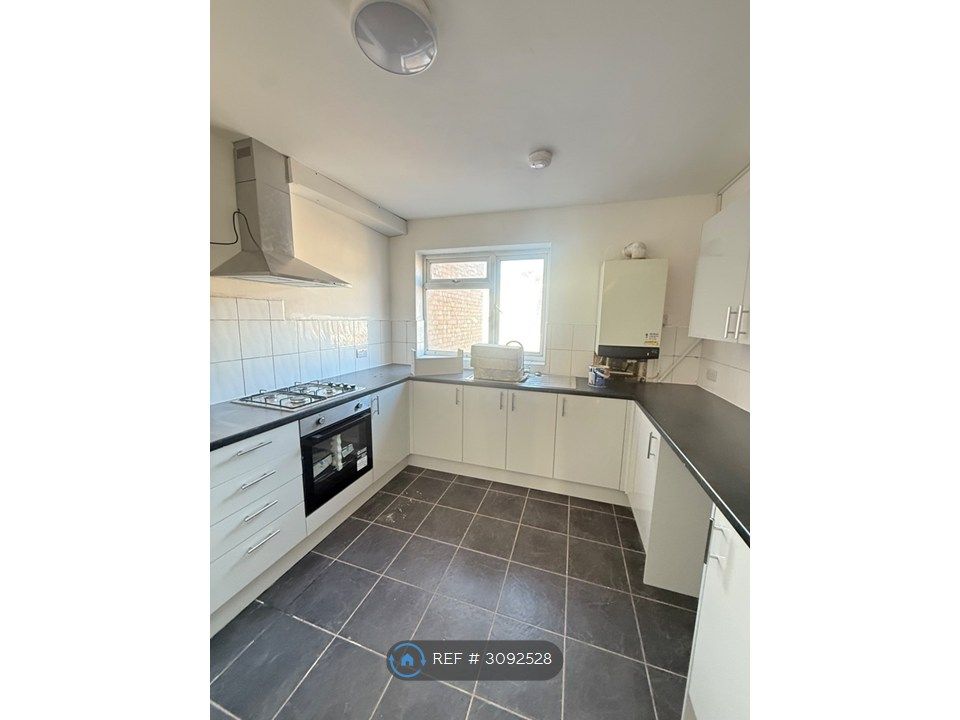 Property photo 1 of 3