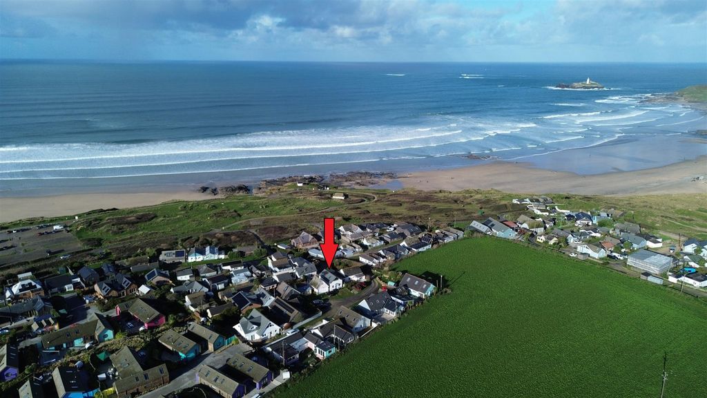 Property photo 3 of 34 Outside