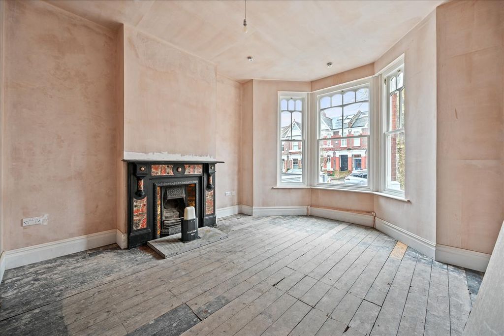 Property photo 3 of 15