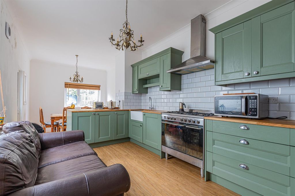 Property photo 2 of 18 53-14.Jpg