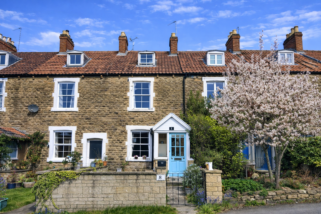 Property photo 1 of 17 Photograph