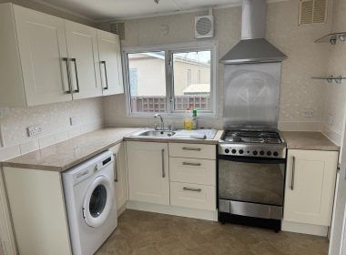 Property photo 3 of 9 Preloved Tingdene Haydon Kitchen 1 Rb5Sblco5Z6Cpp0Eazaf9Gkqoqmxpqwtkfbs0Ho5Bk