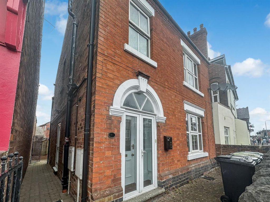 Property photo 1 of 7 001 Front.Jpg