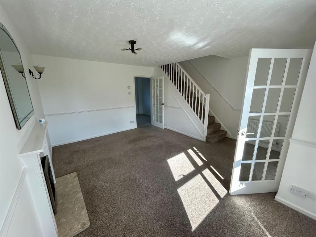 Property photo 2 of 12 Image