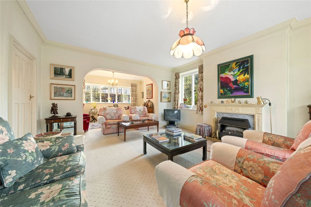 Property photo 2 of 22 Picture No. 14