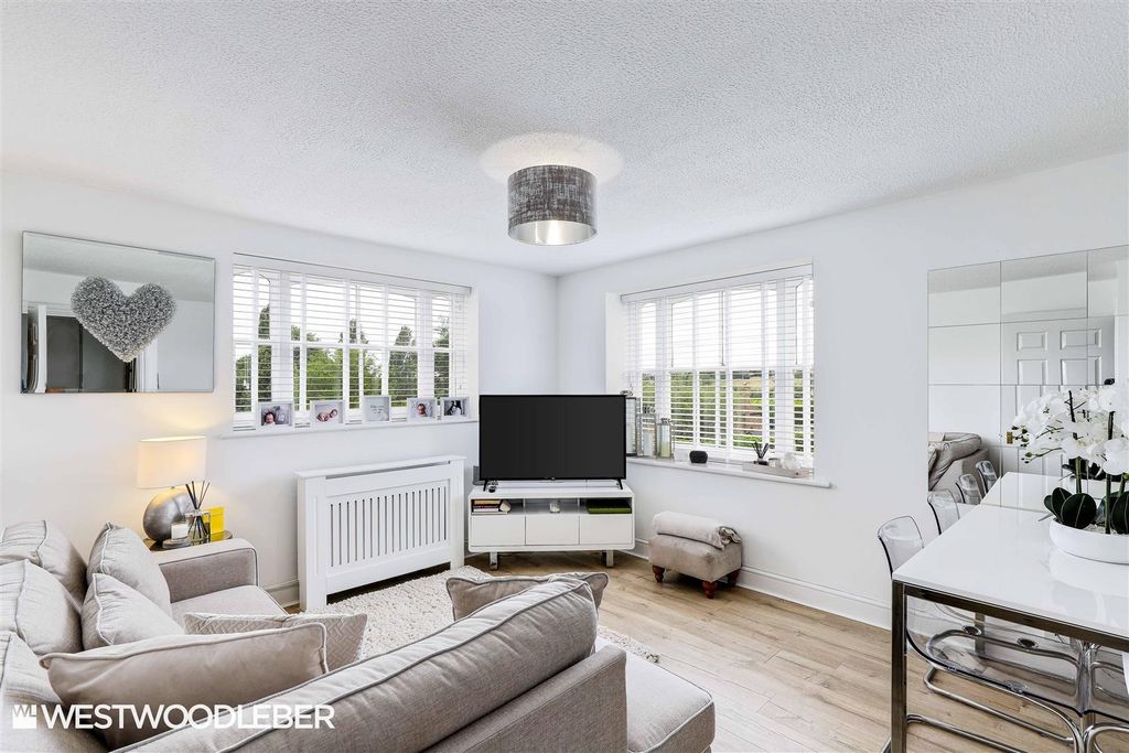 Property photo 3 of 17 Internal_2.Jpg