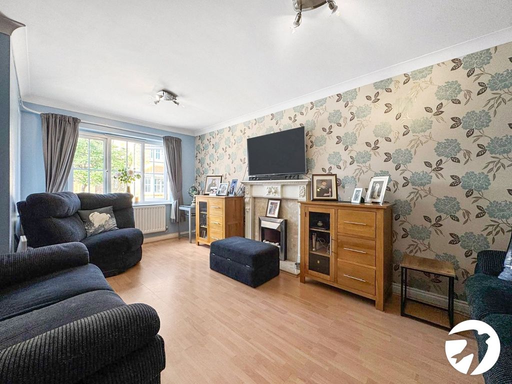 Property photo 2 of 24 Picture No. 23