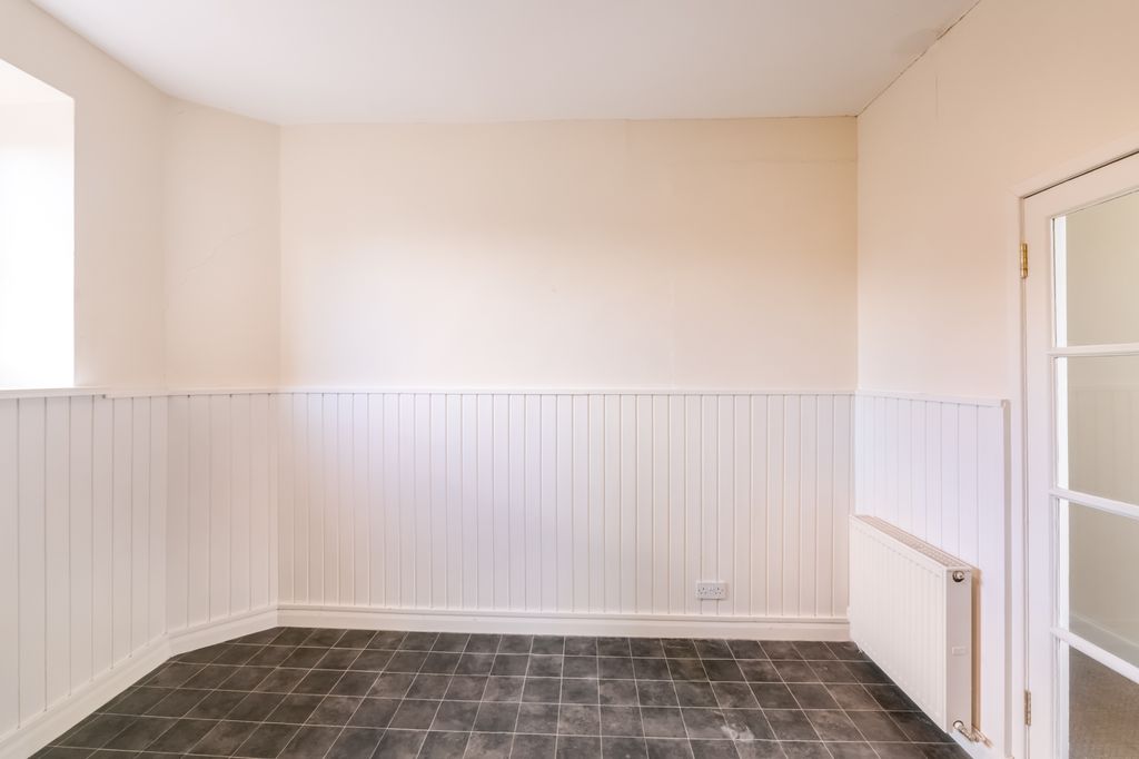 Additional image 8 of 2 bed flat for saleComrie Street, Crieff PH7