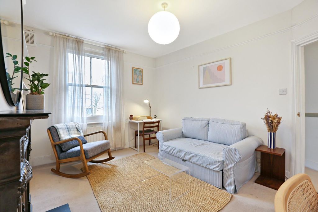 Property photo 2 of 12 Ach_1444.Jpg