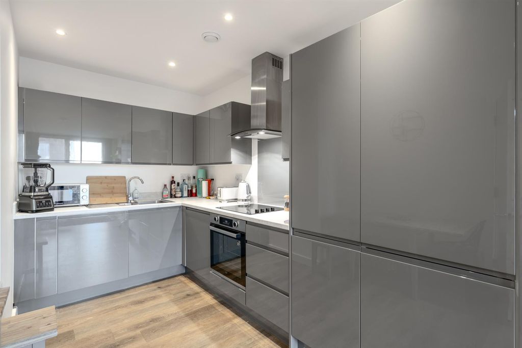 Property photo 2 of 16 Dsc03293-Hdr-Edit.Jpg