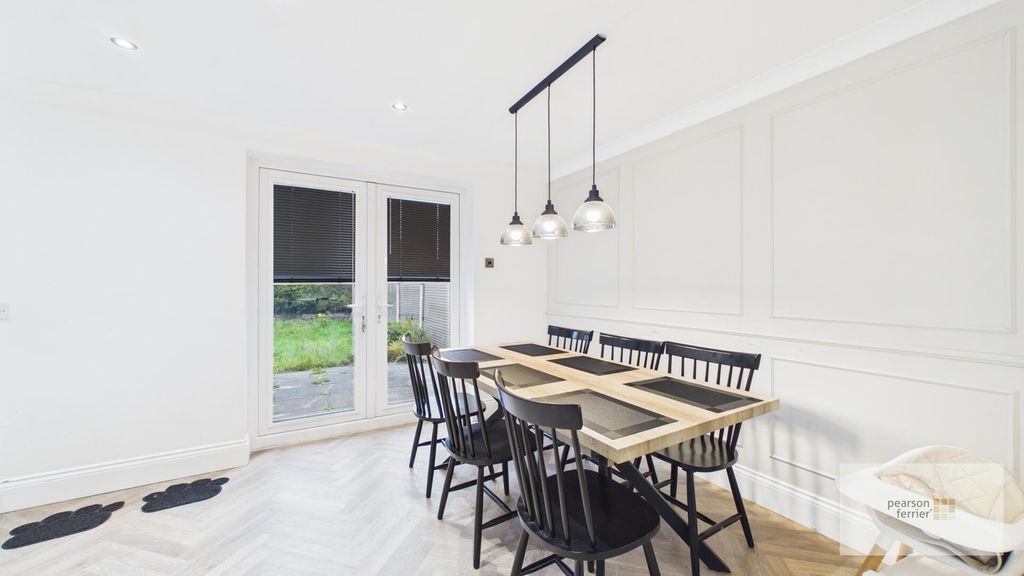 Property photo 3 of 15 Dining Room