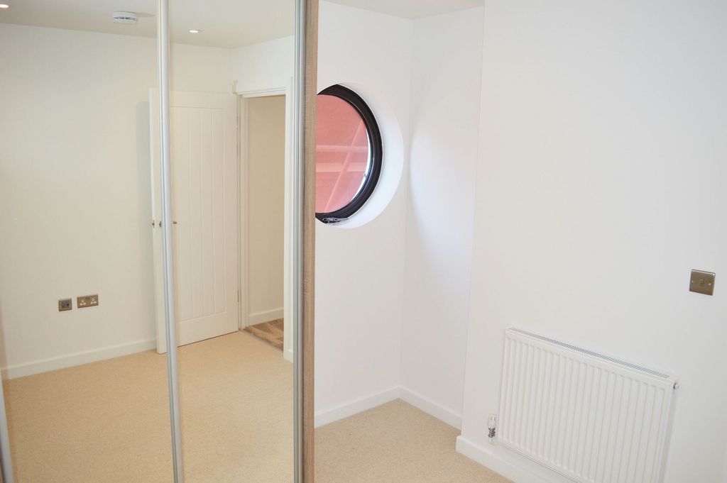 Property photo 3 of 7 Not Specified