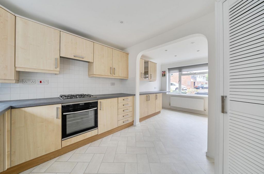 Property photo 3 of 16 1343179-6-68A31F8c7E1B2.Jpg