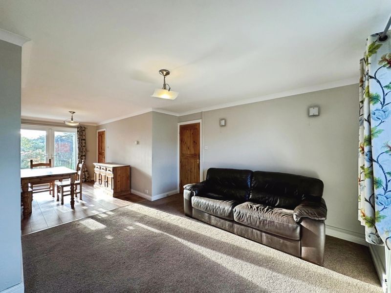 Property photo 3 of 19 Photo 17