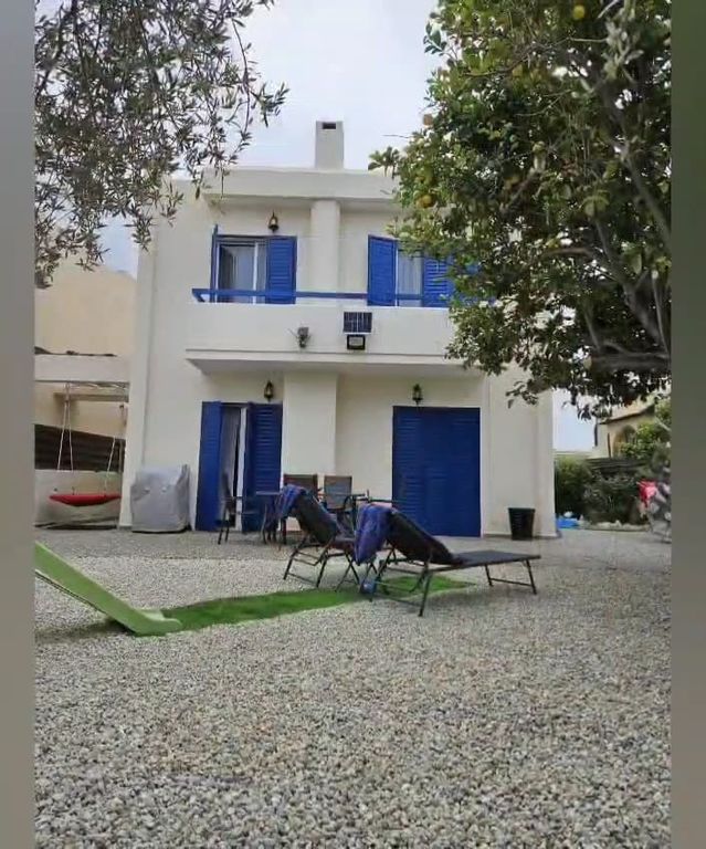 Property photo 1 of 28