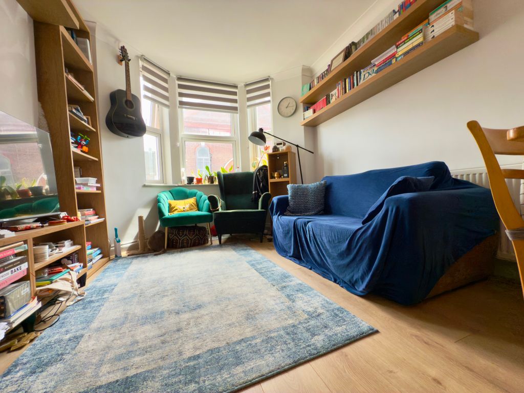 Property photo 2 of 9