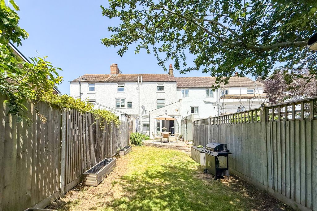 Property photo 1 of 21
