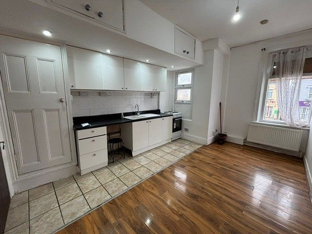 Property photo 3 of 8