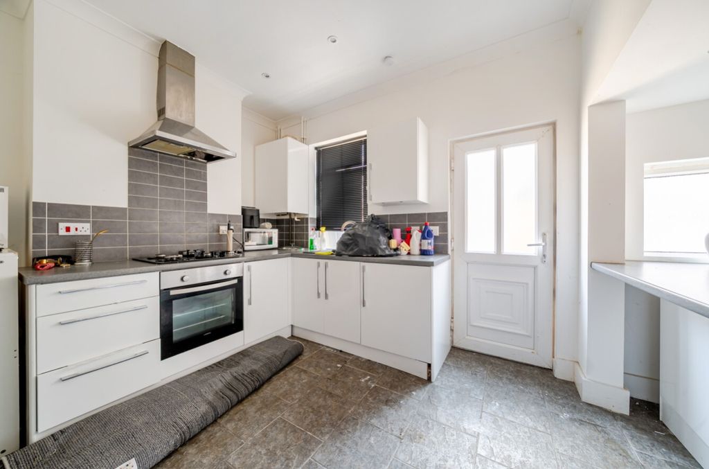 Property photo 2 of 22 1486380-10-6A4F99c984E04