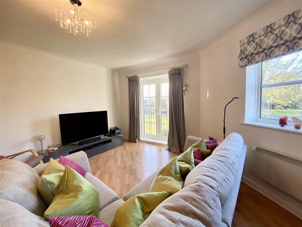 Property photo 3 of 17 Img_8978.Jpg