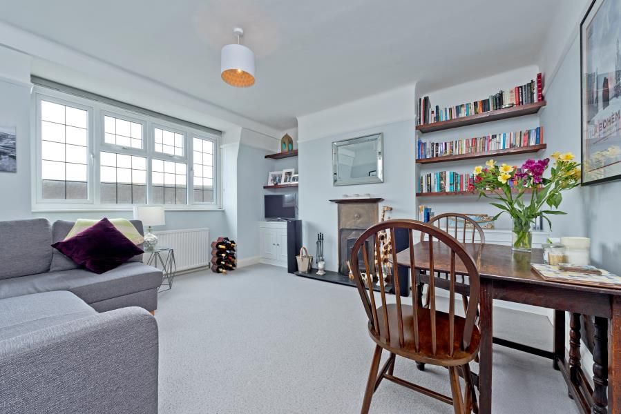 Property photo 2 of 10