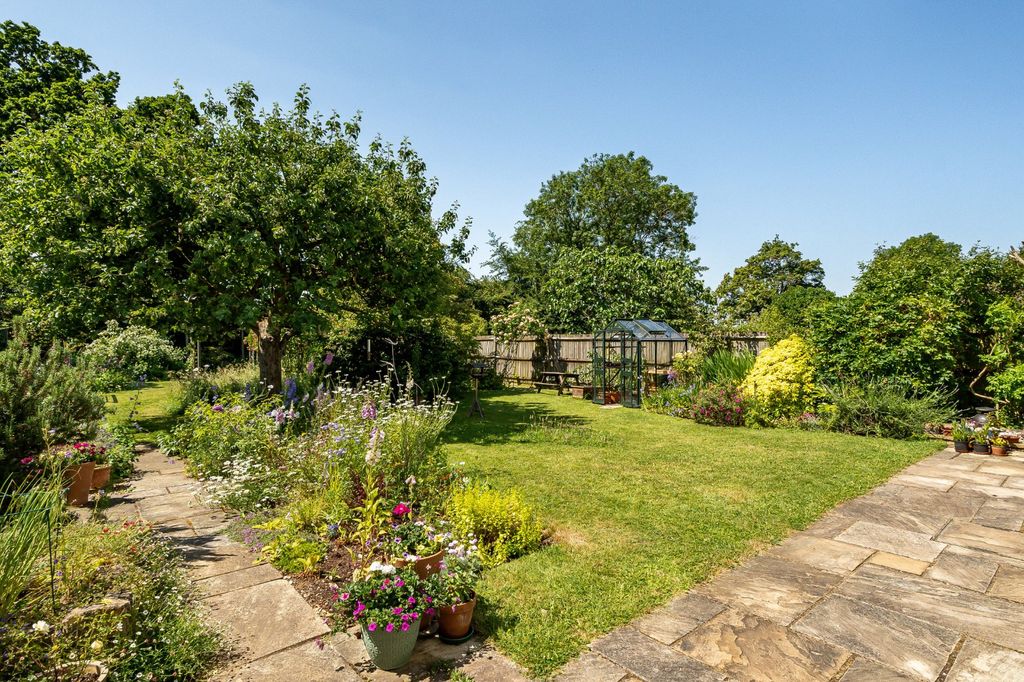 Property photo 2 of 16 Picture No. 46