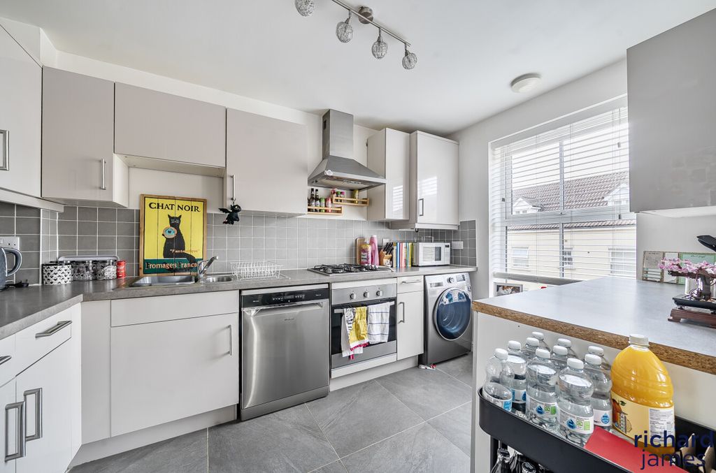 Additional image 5 of 2 bed flat for saleTruscott Avenue, Redhouse, Swindon SN25