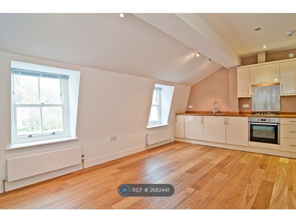 Property photo 2 of 12 Kitchem-Living Room