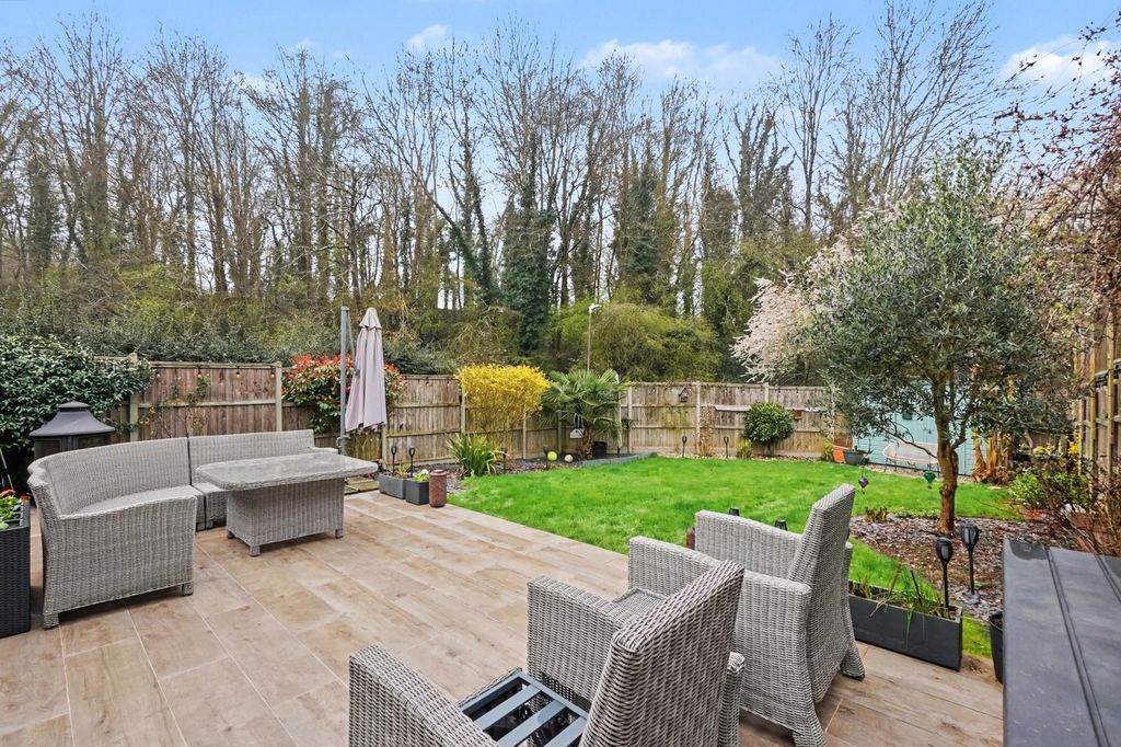 Property photo 3 of 29