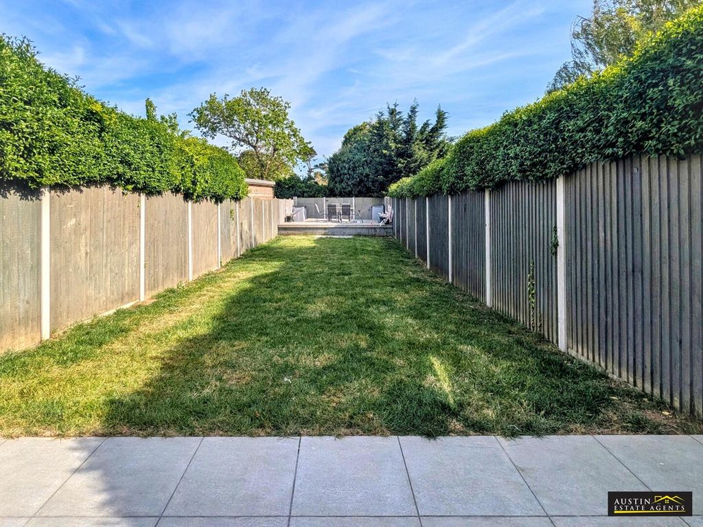 Property photo 3 of 23 Rear Garden