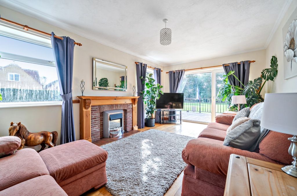 Property photo 2 of 42 1523052-2-1A0d4c85E03Ea