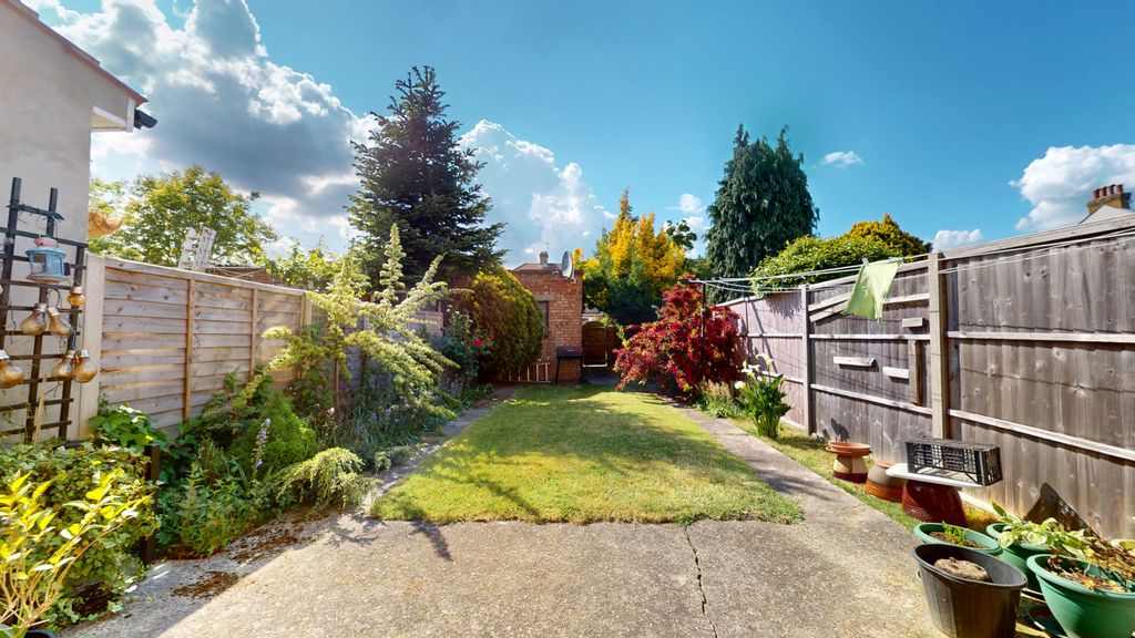 Property photo 3 of 9