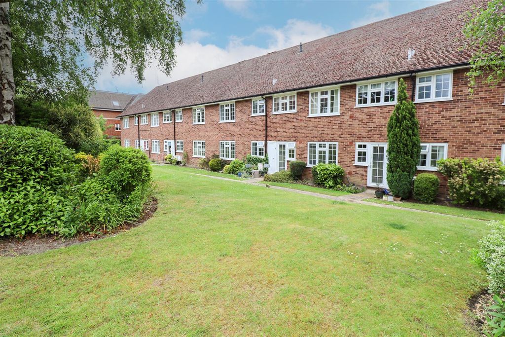 Additional image 13 of 3 bed maisonette for saleCranbrook Court, Fleet GU51