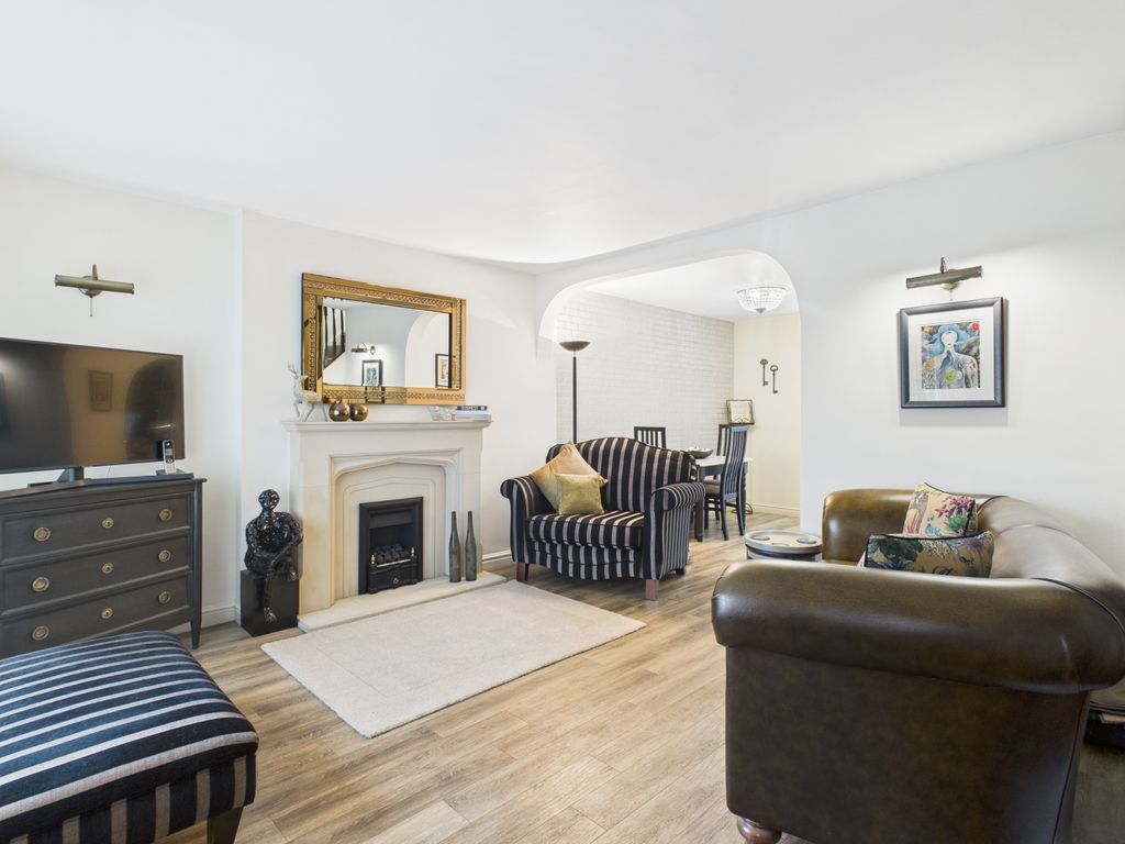 Property photo 3 of 21 Cam03729G0-Pr0197-Still010