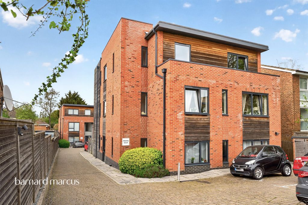 Property photo 1 of 10