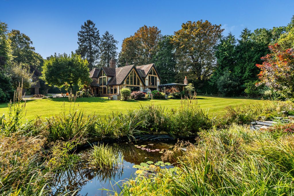 Property photo 1 of 54