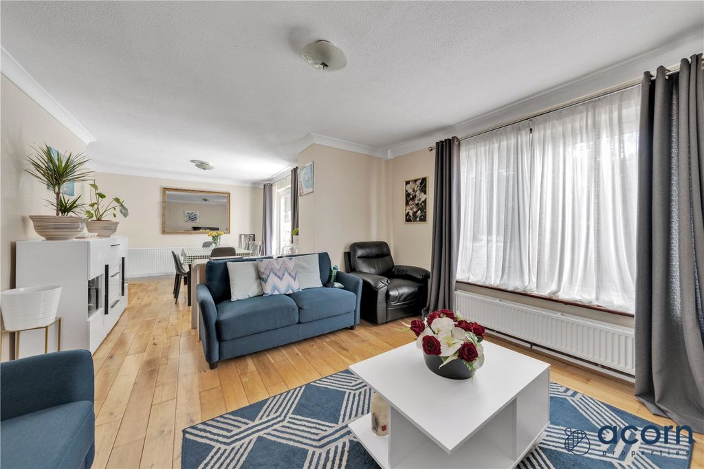 Property photo 2 of 18 Picture No. 09