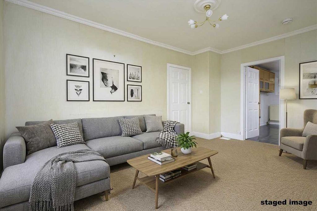 Property photo 3 of 24