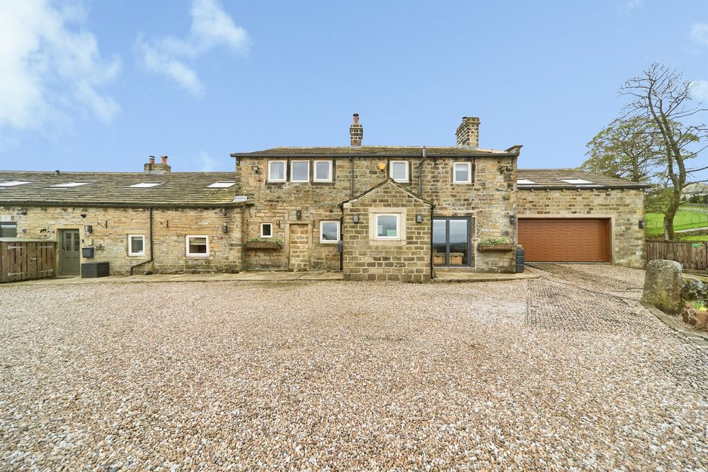 Property photo 1 of 40