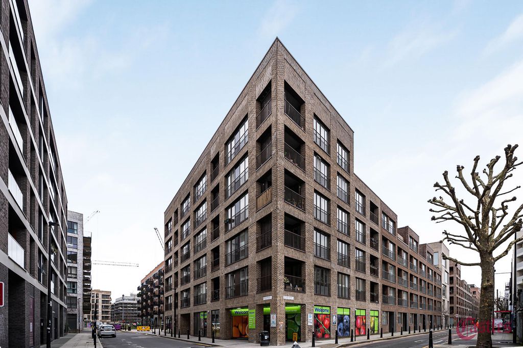 Property photo 2 of 31 Front (Exterior)