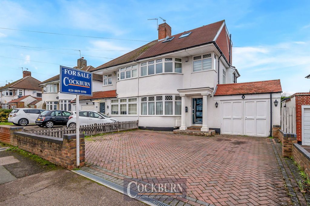 Property photo 1 of 25