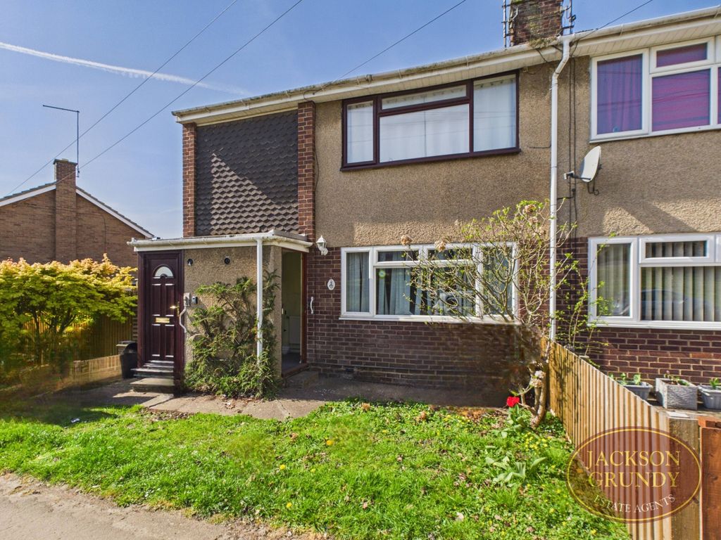 Property photo 1 of 12 Whitehills Crescent