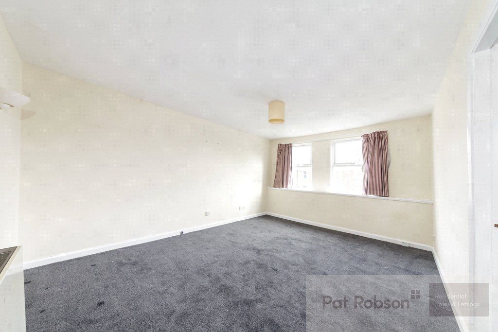 Property photo 3 of 8 Picture 3