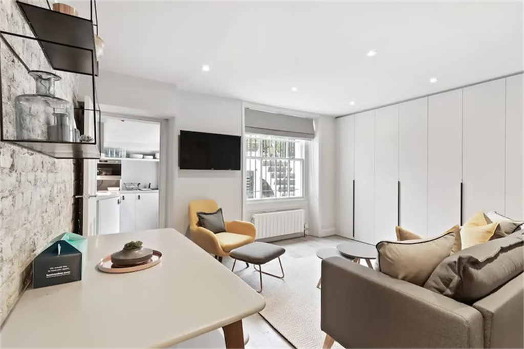 Property photo 1 of 18 (Main)