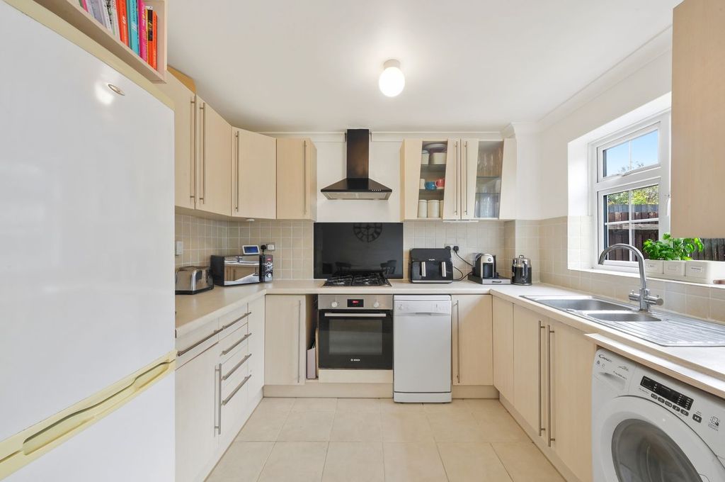 Property photo 3 of 16
