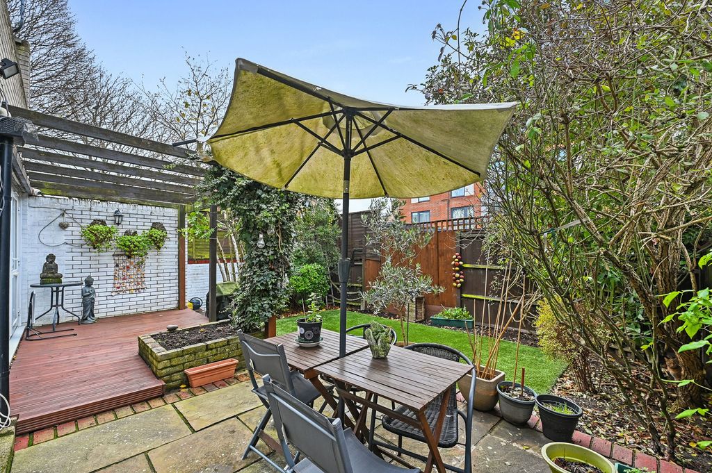 Property photo 3 of 8